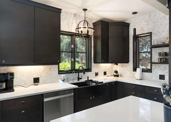Dry Creek Sunstone 6br Red Rock Views *