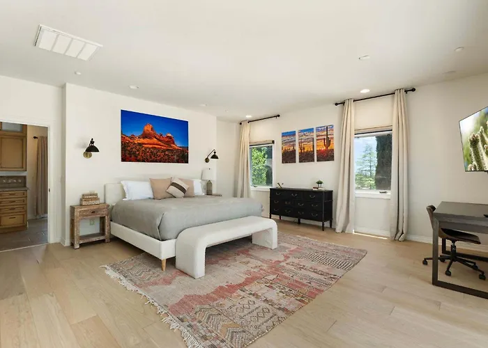 Dry Creek Sunstone 6br Red Rock Views Holiday home